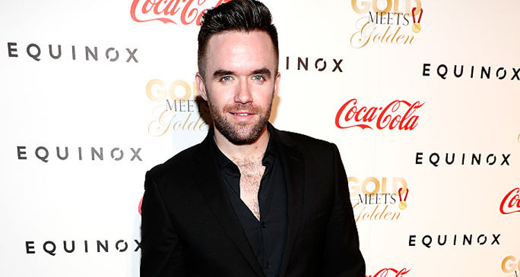 Brian Justin Crum. the man who amazed all of us with his spectacular voice ...