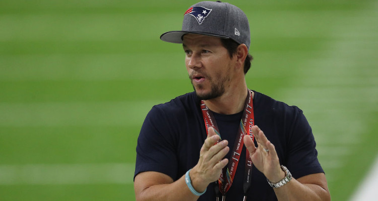 Mark Wahlberg Shares Adorable Family Pic on Instagram