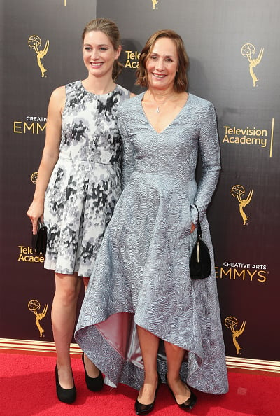 Zoe Perry and Laurie Metcalf 