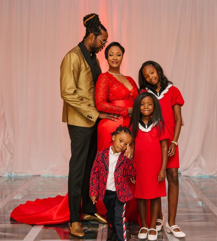 Kesha Ward with her family, husband(2 Chainz), daughters(Heaven and Harmony) and son(Halo)