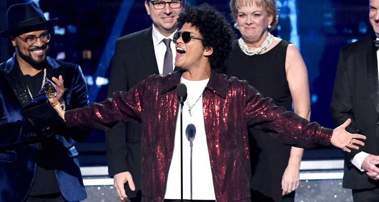 bruno mars(record of th year)