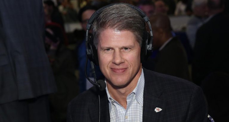 4 Facts about Clark Hunt's Wife, Tavia Hunt