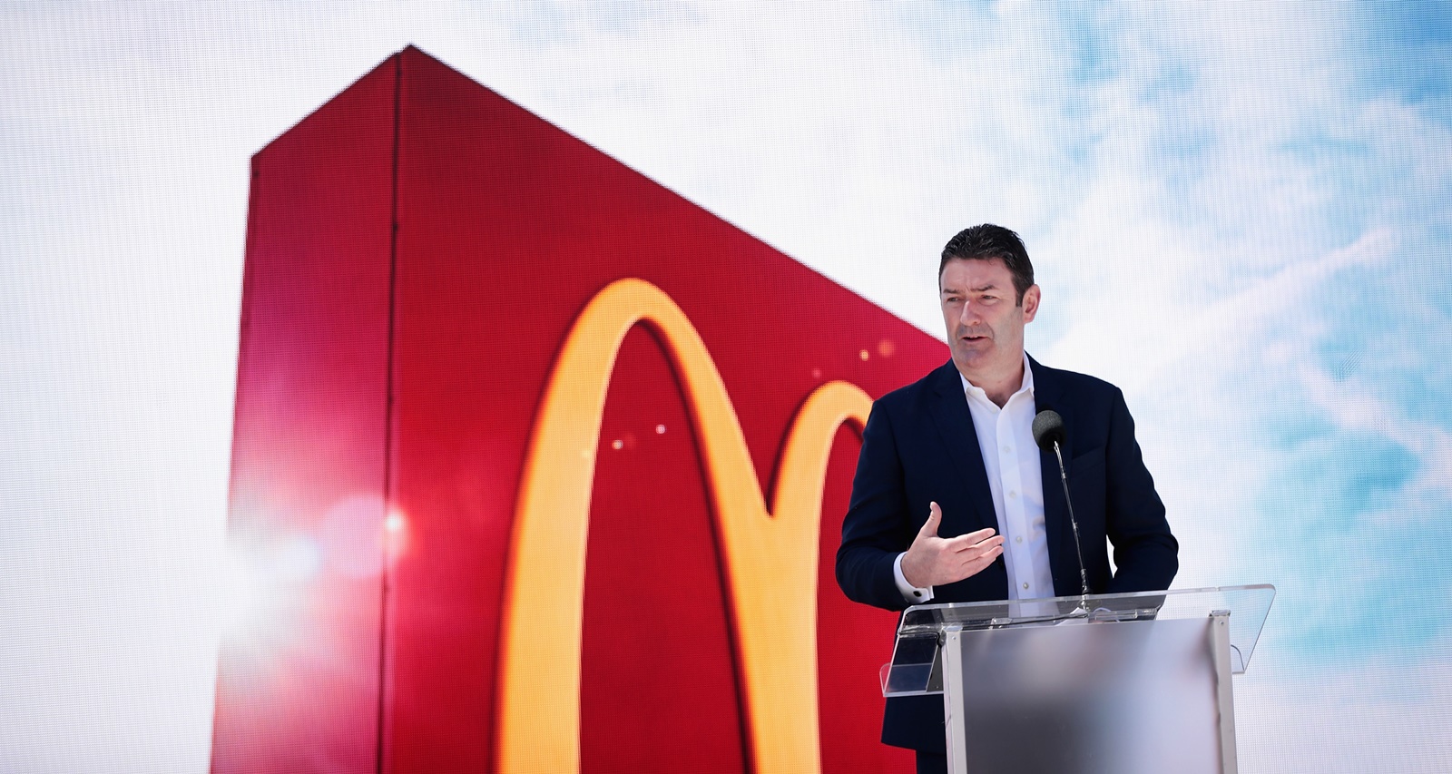 Steve Easterbrook Net Worth 2019: How Rich Is the McDonald’s CEO When He Was Fired?